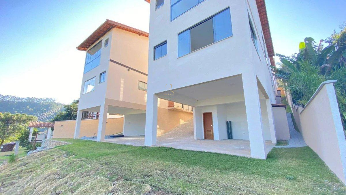 Casa 3 quartos, 180 m², à venda em condomínio, por R$ 800.000,00,  Braunes - Nova Friburgo - RJ. - PS Consultoria Imobiliária