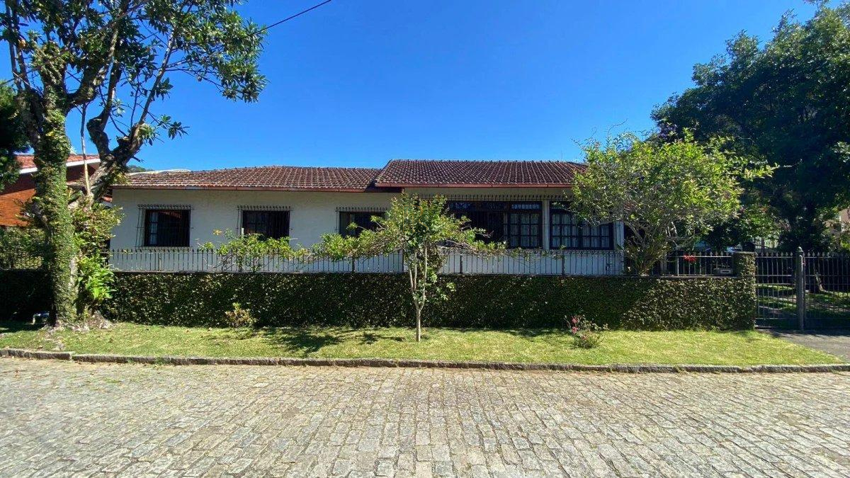 Casa linear com 3 dormitórios à venda, 156m² por R$ 1.200.000,00- Cônego- Nova Friburgo/RJ - PS Consultoria Imobiliária