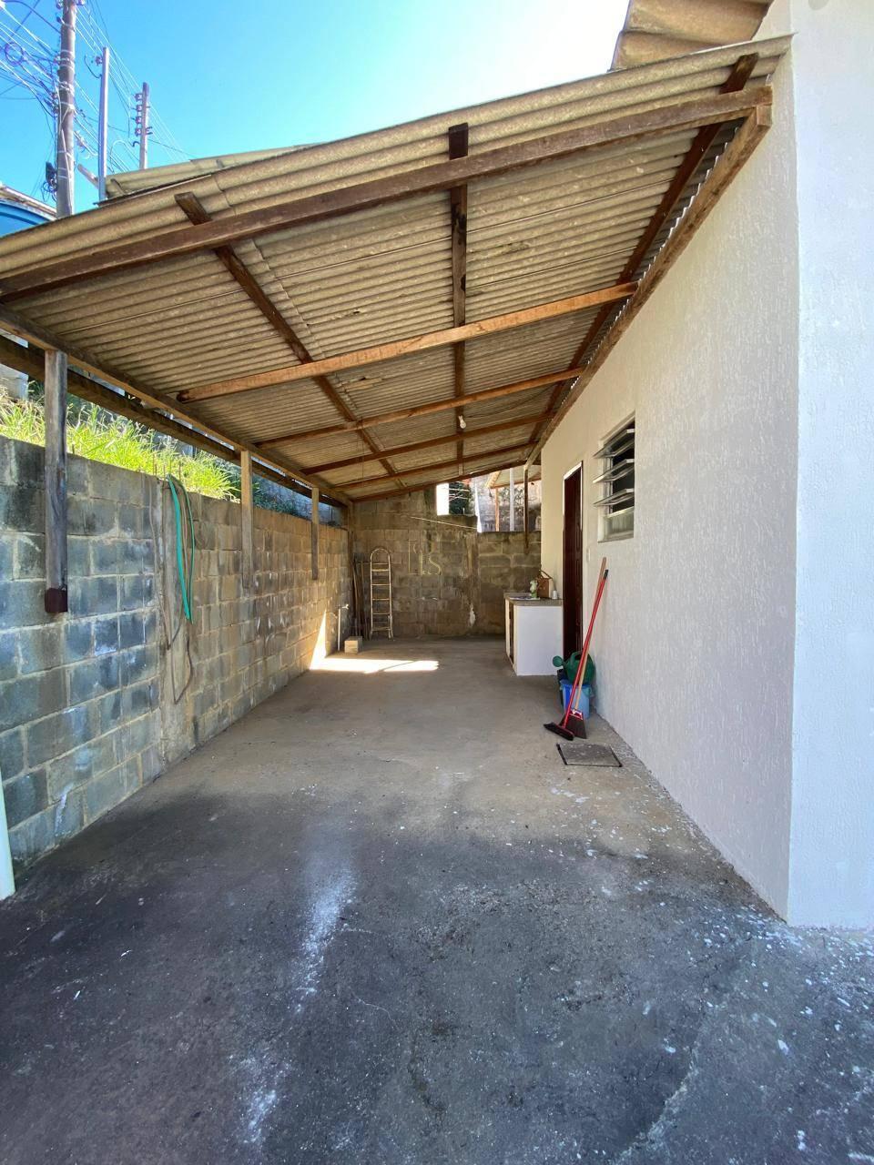 Vendo casa 1 quarto, com amplo quintal, por R$250.000,00, 180m², em São Geraldo - NF - PS Consultoria Imobiliária