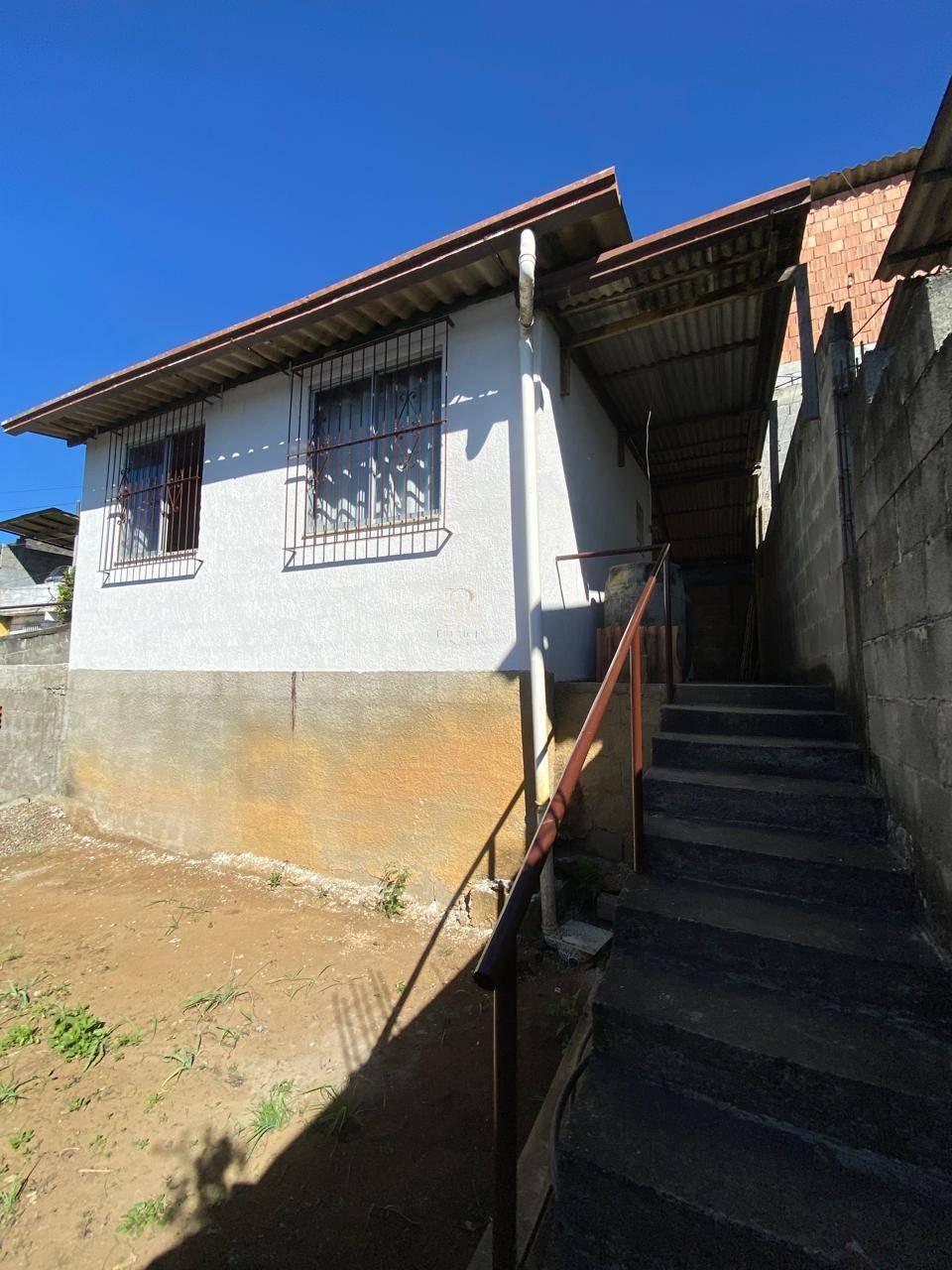 Vendo casa 1 quarto, com amplo quintal, por R$250.000,00, 180m², em São Geraldo - NF - PS Consultoria Imobiliária